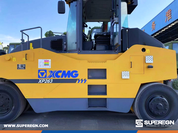 Algeria - 4 Unit XCMG XP263S Tyre Roller