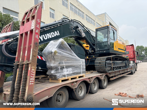 The United Arab Emirates - 2 Units HYUNDAI HX340HD Crawler Excavator