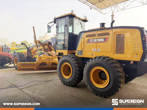 Kazakhstan - 1 Unit XCMG GR2605T Motor Grader