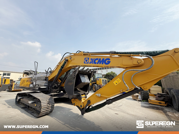 United Arab Emirates - 1 Unit XCMG XE215C Crawler Excavator