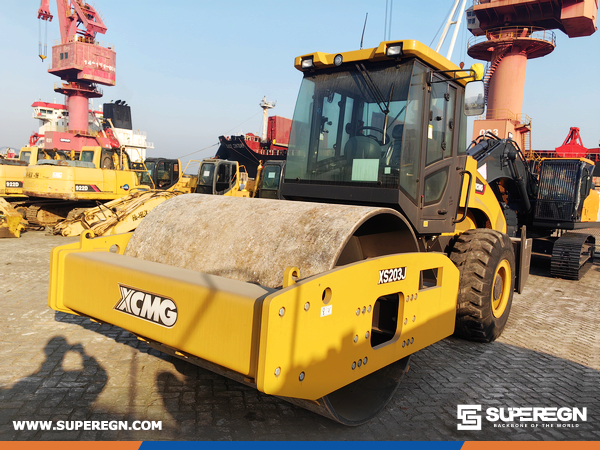Algeria - 1 Unit XCMG XS203J Road Roller